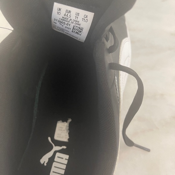 Puma Sneakers - Picture 3 of 4